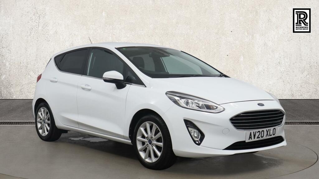 Ford Fiesta 1.0T Ecoboost Titanium Hatchback White
