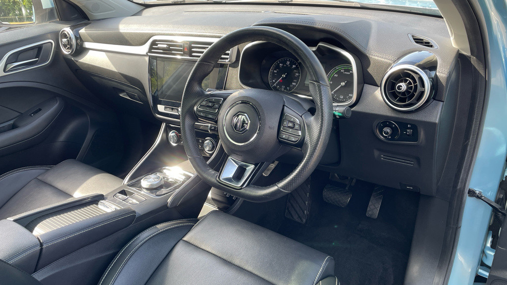 MG ZS Exclusive 44.5Kwh HN70YGG Blue #6