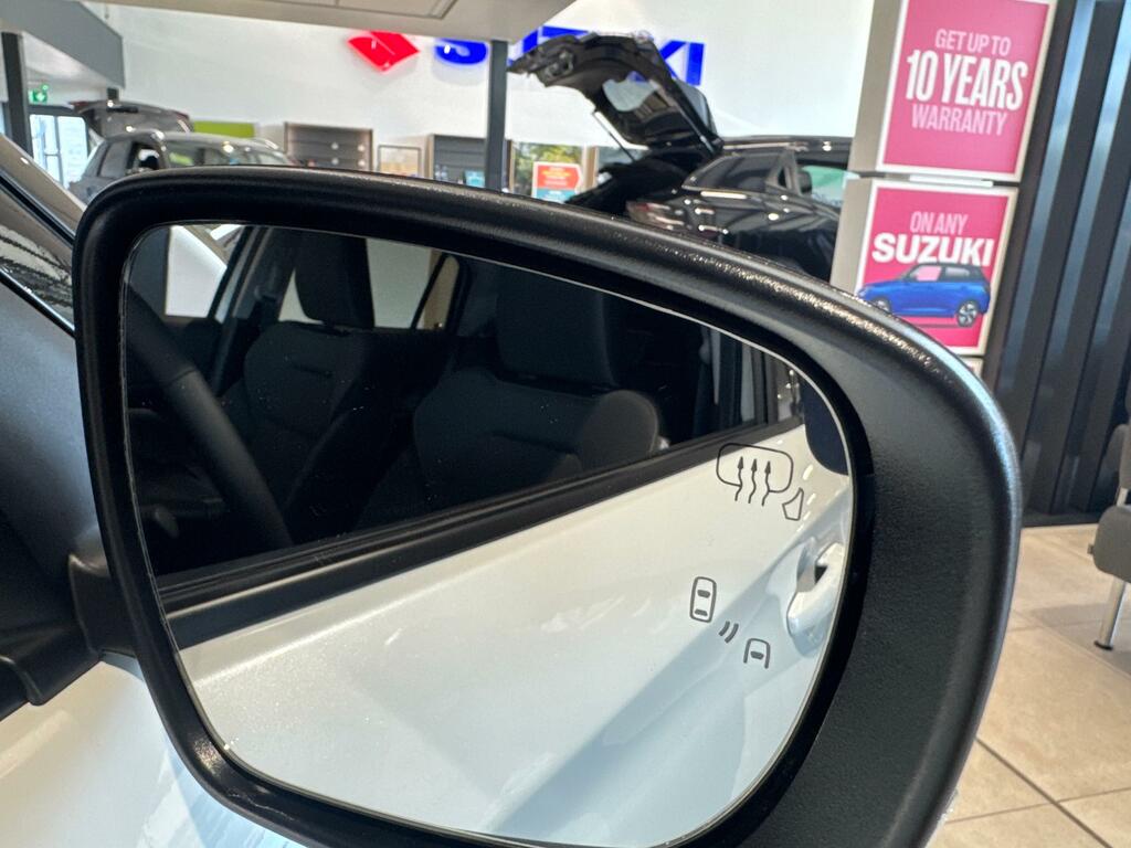 Suzuki Swift Swift 1.2 Djet Hybrid Ultra HT26YBC White #6