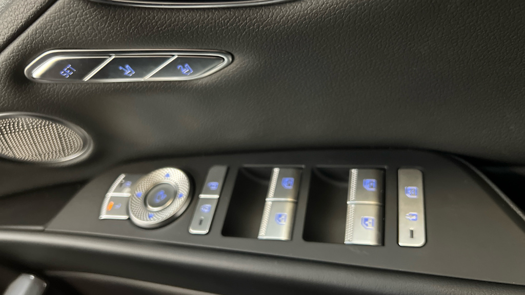 Genesis G80 2.5T Luxury Line Awd 2024 Blue #30