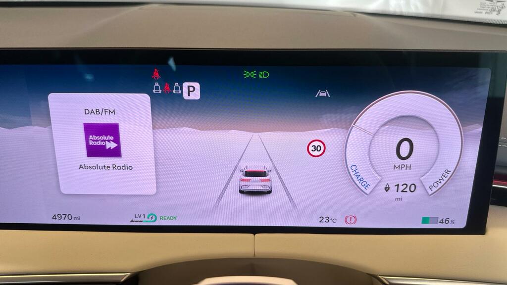 Genesis GV70 84Kwh, Dual Motor Dynamic Suv White #14