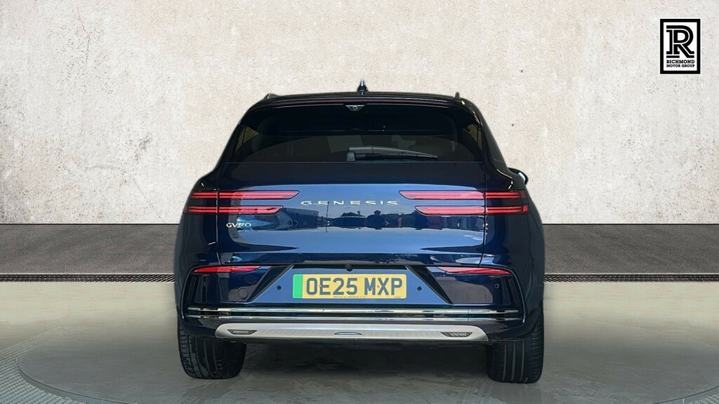 Genesis GV70 84Kwh, Dual Motor Dynamic Suv White #7