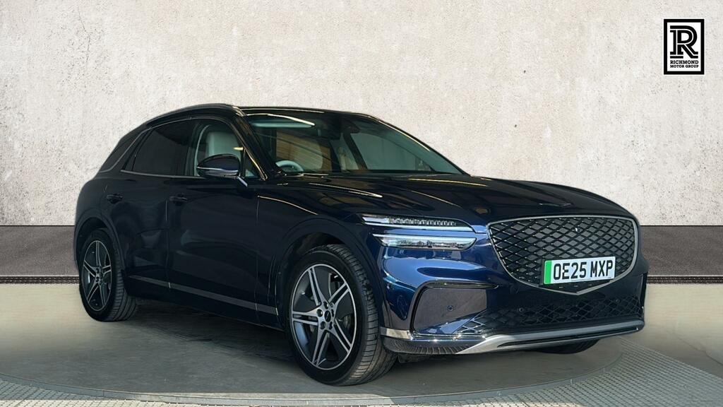 Genesis GV70 84Kwh, Dual Motor Dynamic Suv White #1