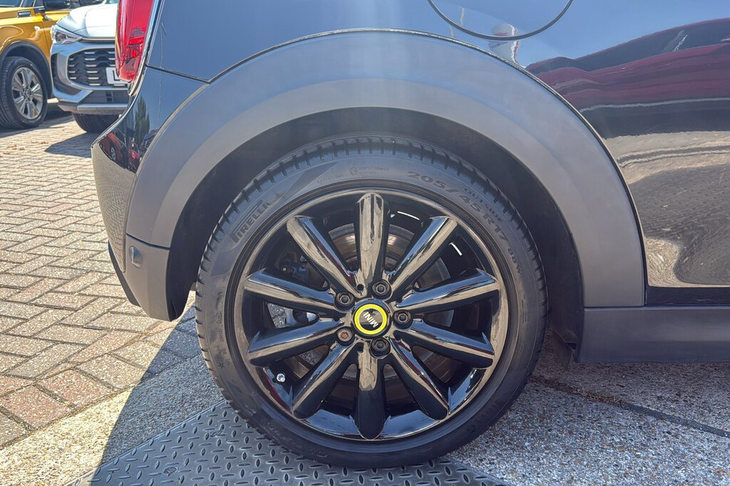 Mini Electric Cooper Se 32.6Kwh Level 2 Hatchback A Black #5