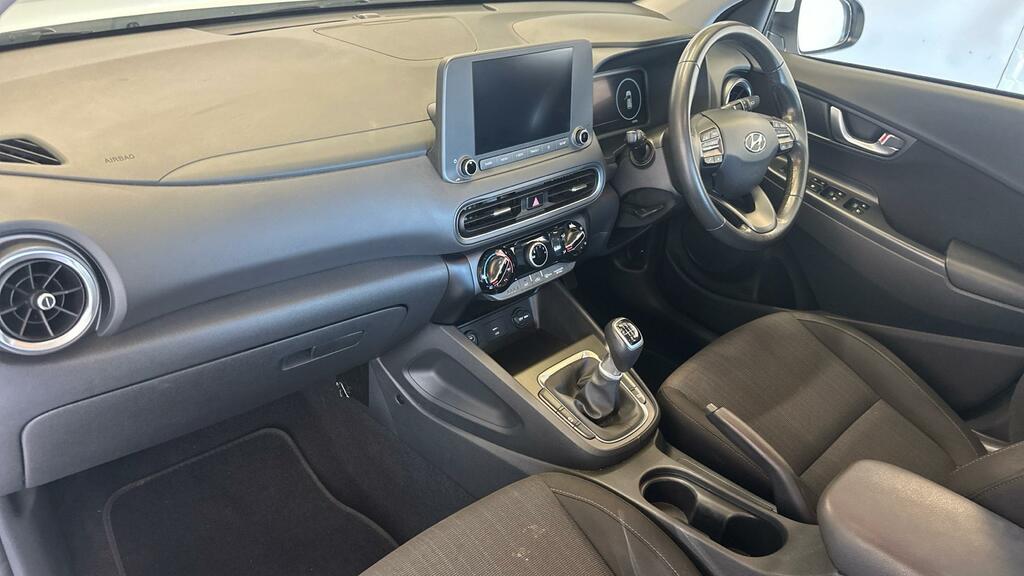 Hyundai Kona 1.0 T-gdi Mhev Se Connect Suv Hybrid Ma HK71ZYN White #2