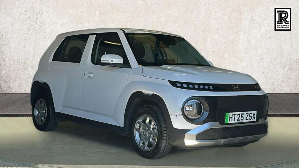 Hyundai Inster Standard Range 42Kwh 01 Suv 97 White
