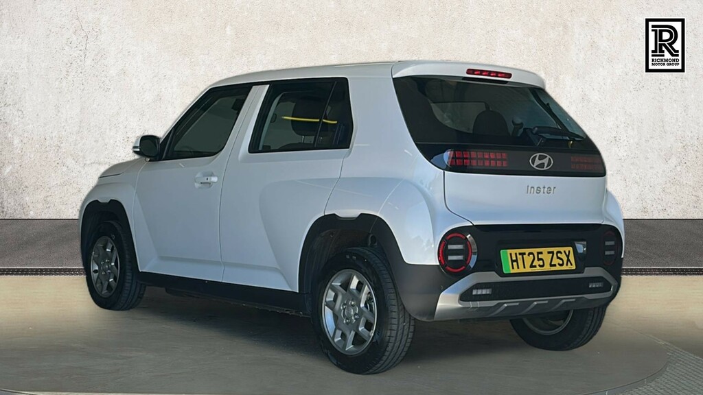 Hyundai Inster Standard Range 42Kwh 01 Suv 97 HT25ZSX White #3