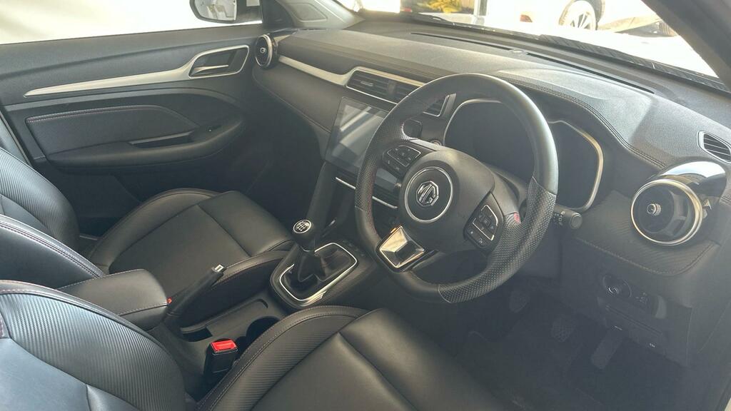 MG ZS Exclusive 1.0T HV24RRU White #6