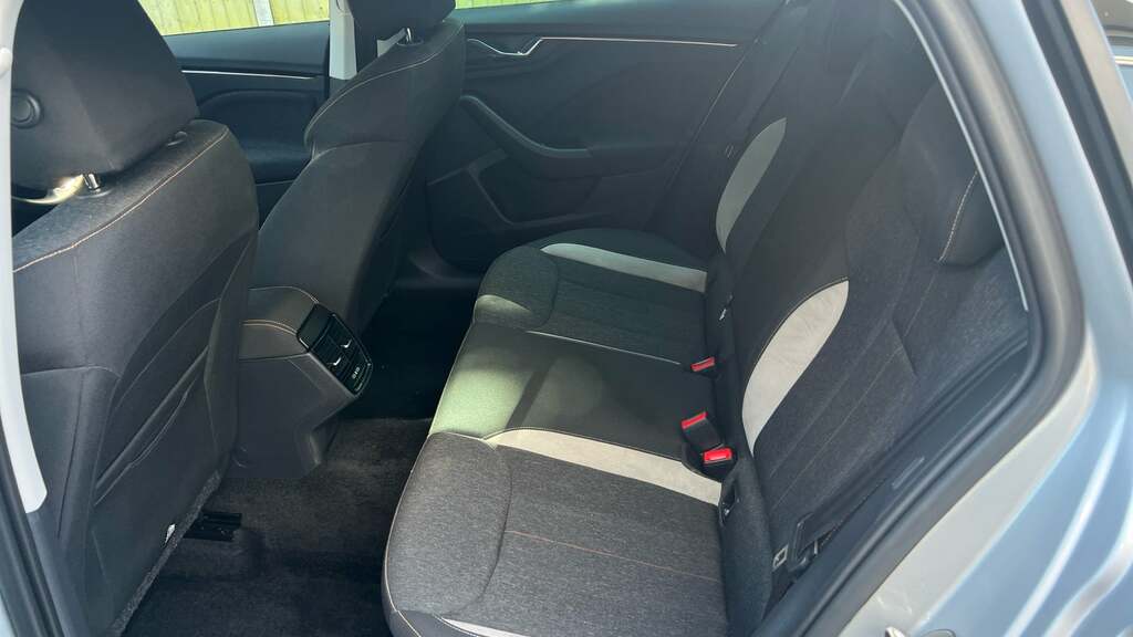 Skoda Scala Scala Se Tsi White #9