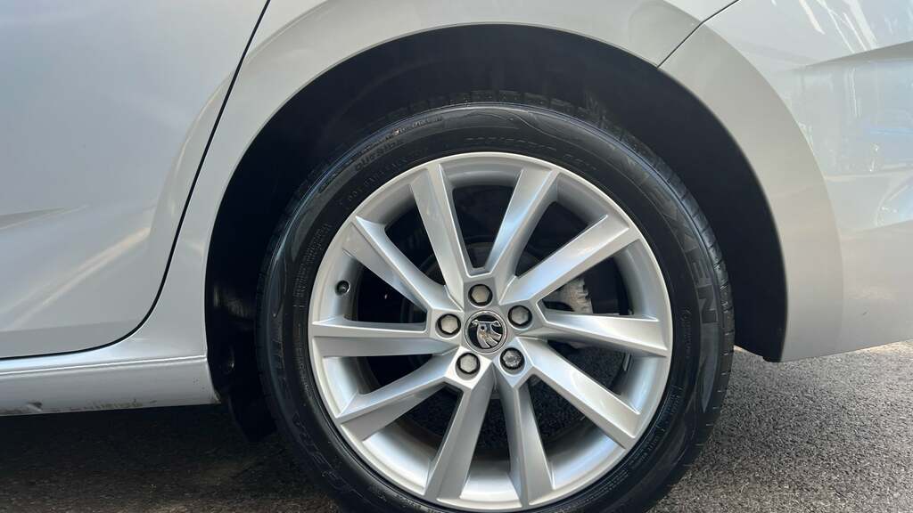 Skoda Scala Scala Se Tsi White #16