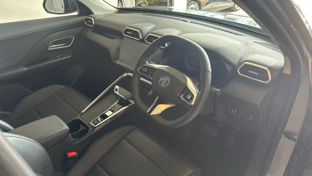 MG ZS Trophy 1.5 Hev LB25GBF Grey #6