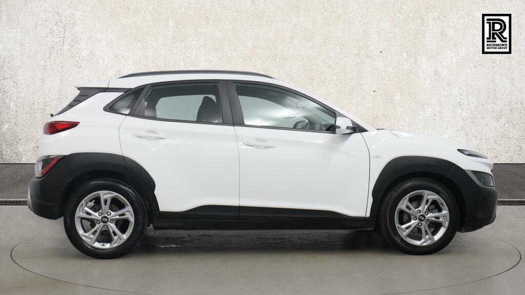 Hyundai Kona 1.0 T-gdi Mhev Se Connect Suv Hybrid Ma White #3