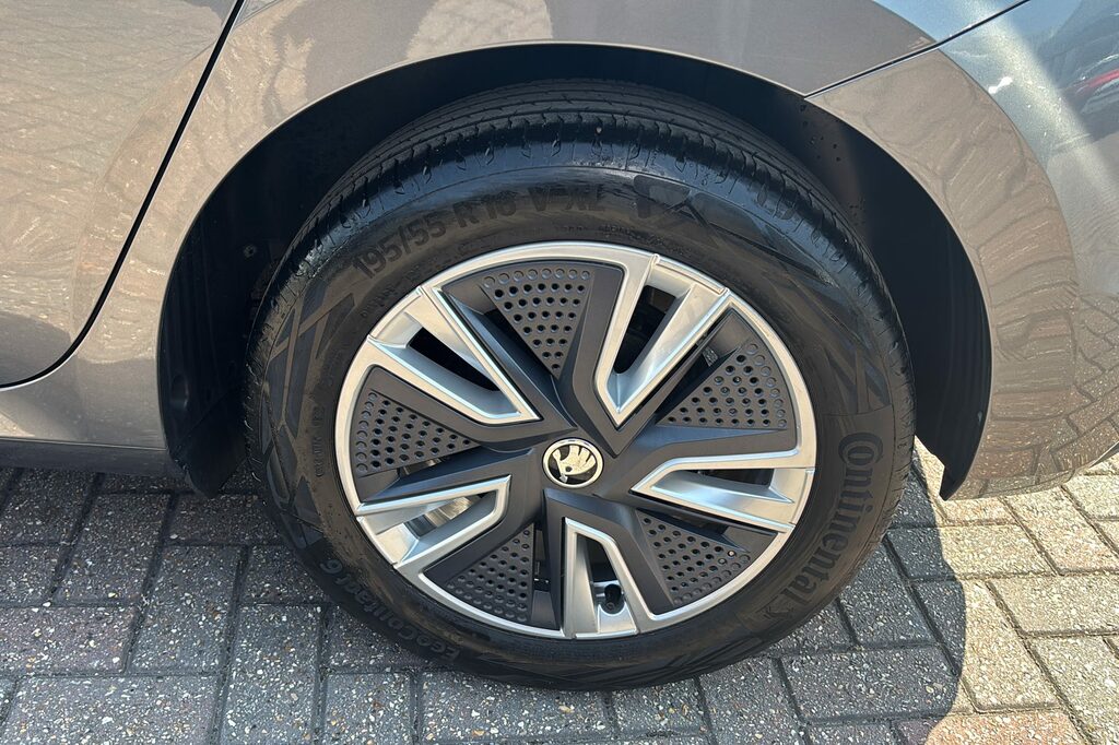 Skoda Fabia 1.0 Tsi Se L Hatchback Euro 6 S HY23TTU Grey #5