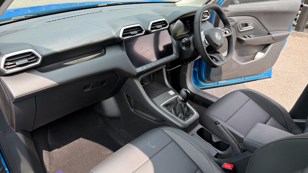 MG ZS 1.5 Se Suv Euro 6 Ss 115 Ps Blue #2