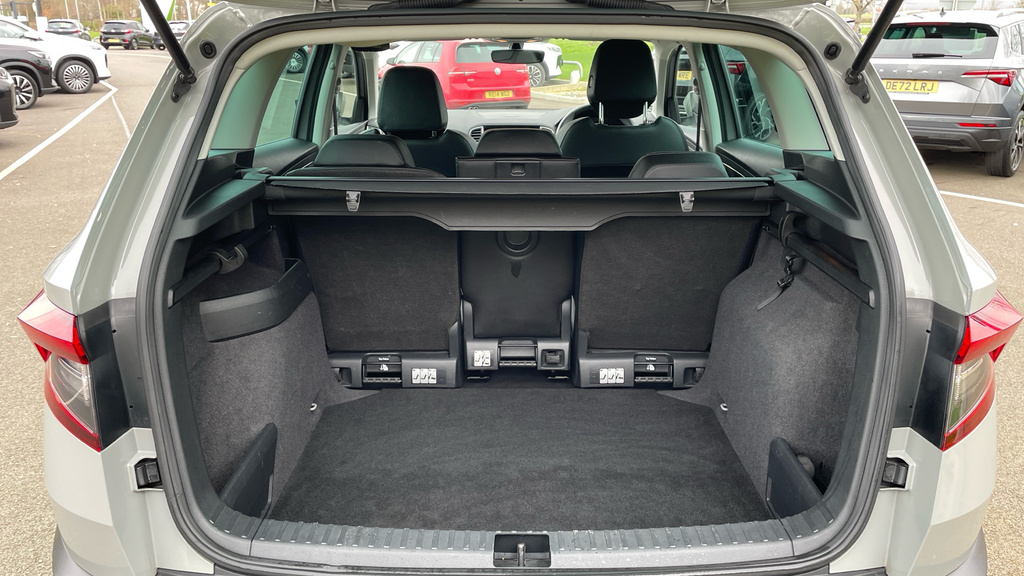 Skoda Karoq Suv Black #11