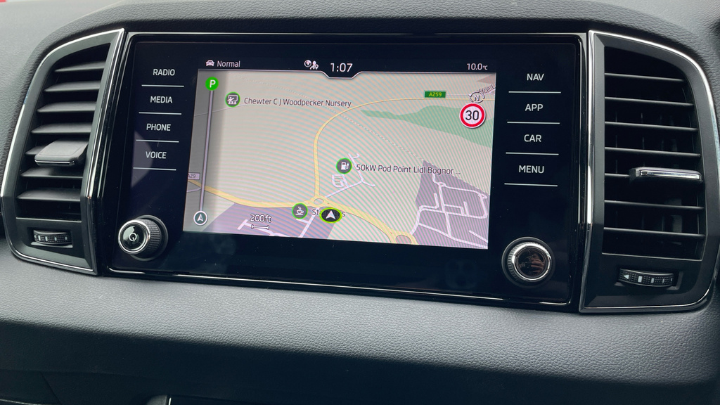 Skoda Karoq Suv Black #30