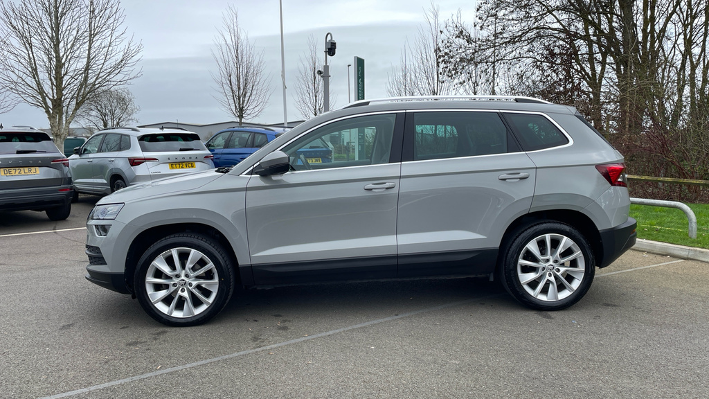 Skoda Karoq Suv Black #19