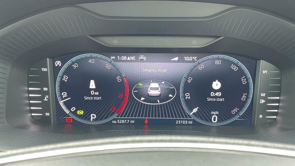 Skoda Karoq Suv Black #10