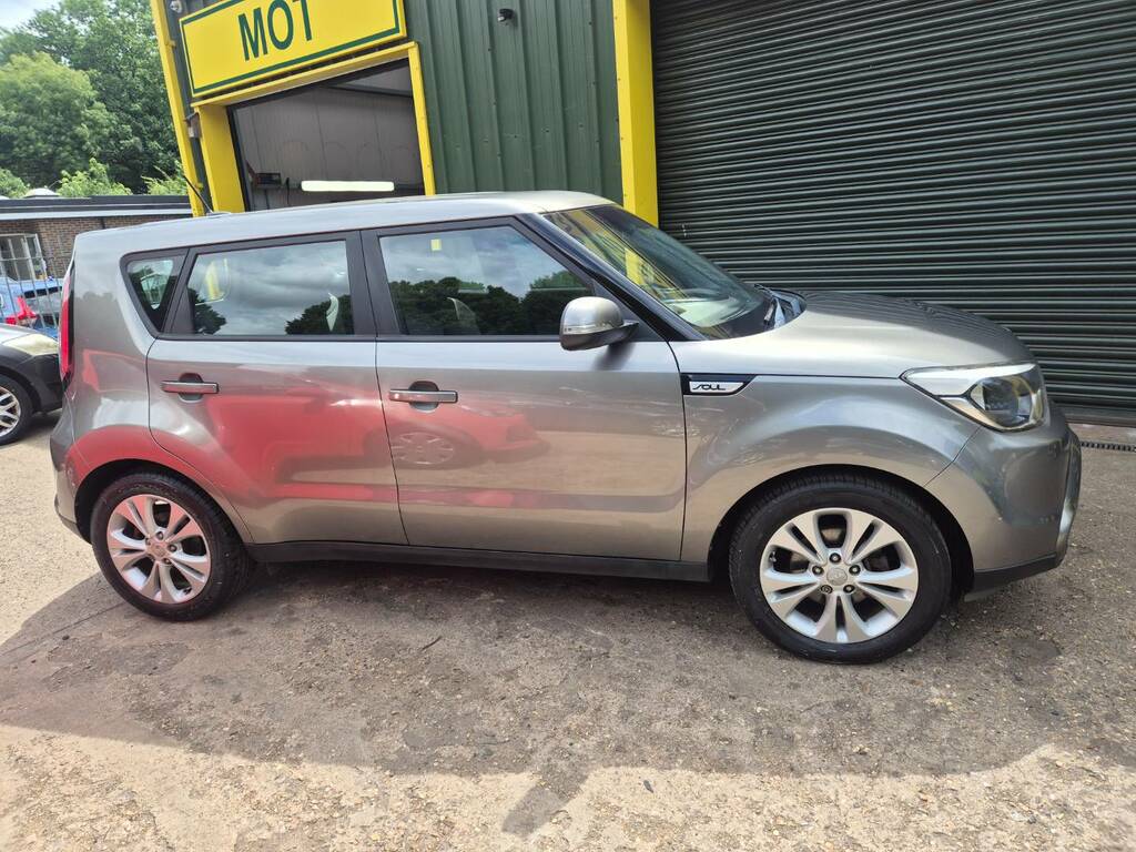 Kia Soul 1.6 Crdi Connect Silver #6