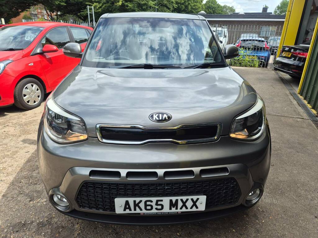 Kia Soul 1.6 Crdi Connect Silver #2