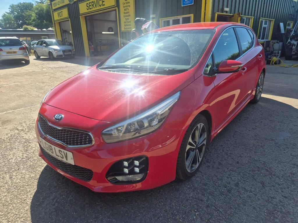 Kia Ceed 1.0T Gdi Isg Gt-line Red