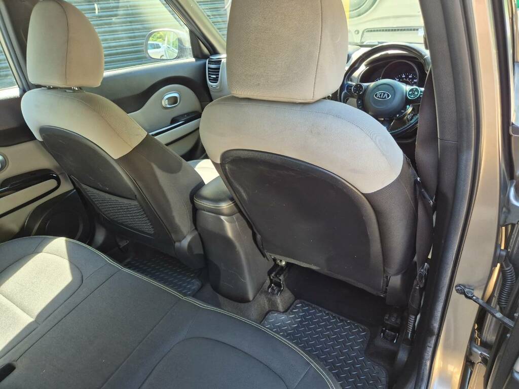 Kia Soul 1.6 Gdi Connect Plus Suv Euro 5 Red #25