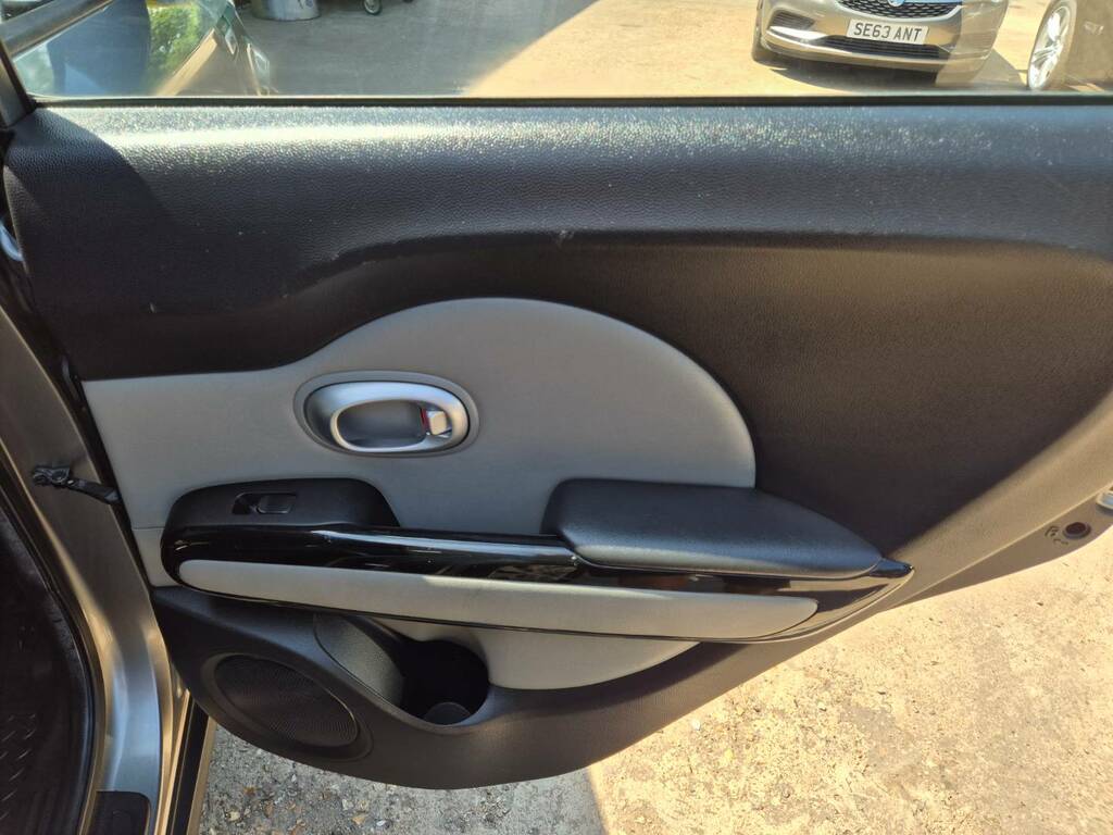 Kia Soul 1.6 Gdi Connect Plus Suv Euro 5 Red #29