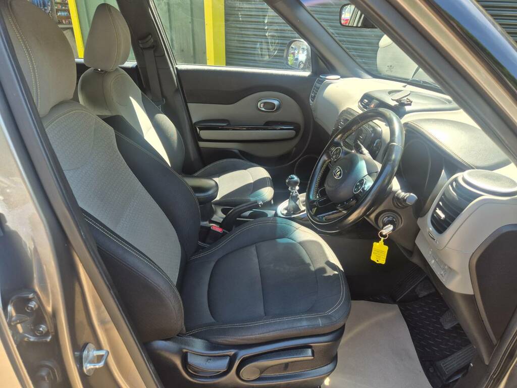 Kia Soul 1.6 Gdi Connect Plus Suv Euro 5 Red #14
