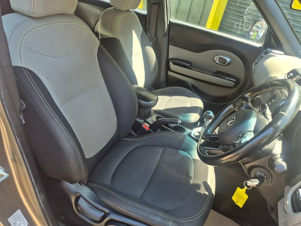 Kia Soul 1.6 Gdi Connect Plus Suv Euro 5 Red #16