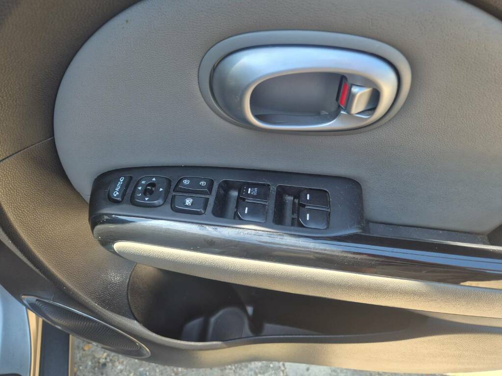 Kia Soul 1.6 Gdi Connect Plus Suv Euro 5 Red #18