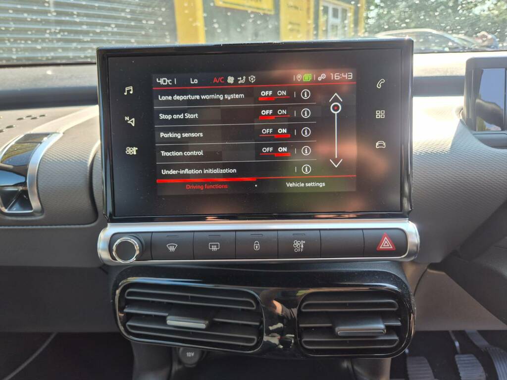 Citroen C4 Cactus #25