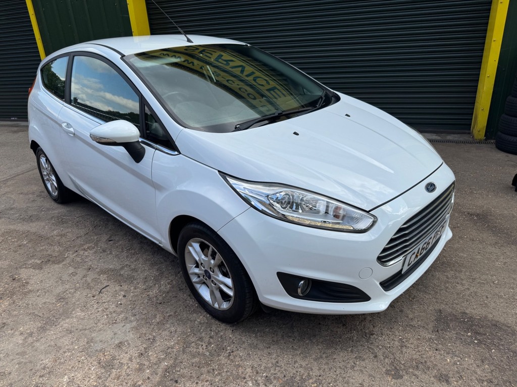 Ford Fiesta 1.25 82 Zetec White