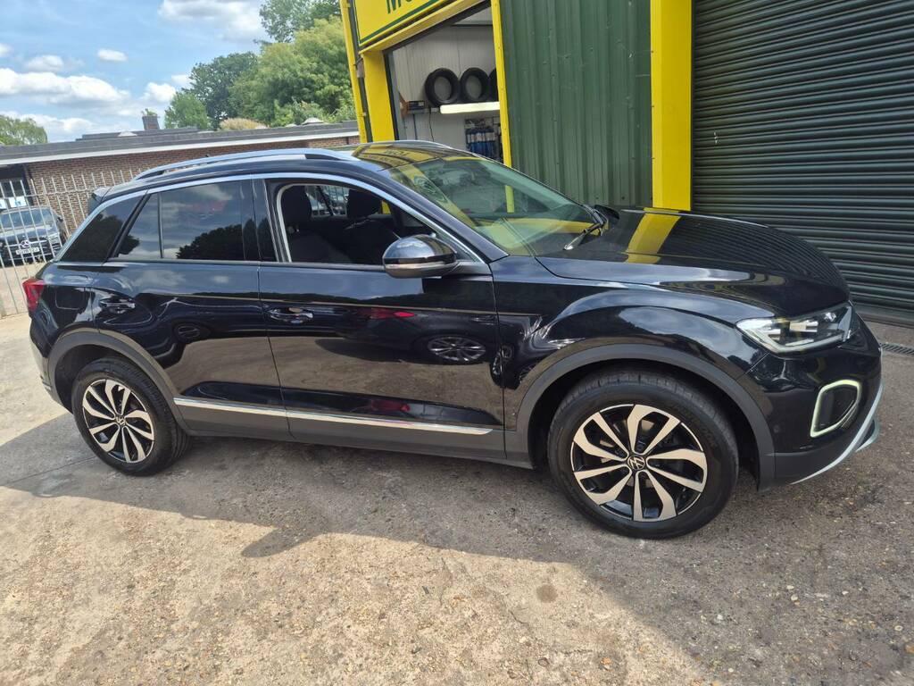 Volkswagen T-Roc 1.5 Tsi Style Dsg WG73RRU Black #4
