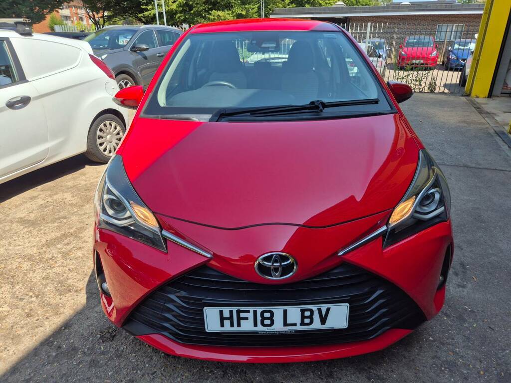 Toyota Yaris 1.5 Vvt-i Icon Cvt Red #3