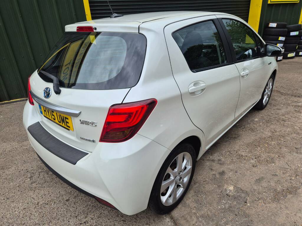 Toyota Yaris Icon Blue #8