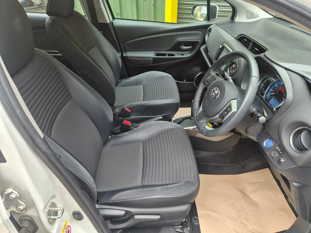 Toyota Yaris Icon Blue #14