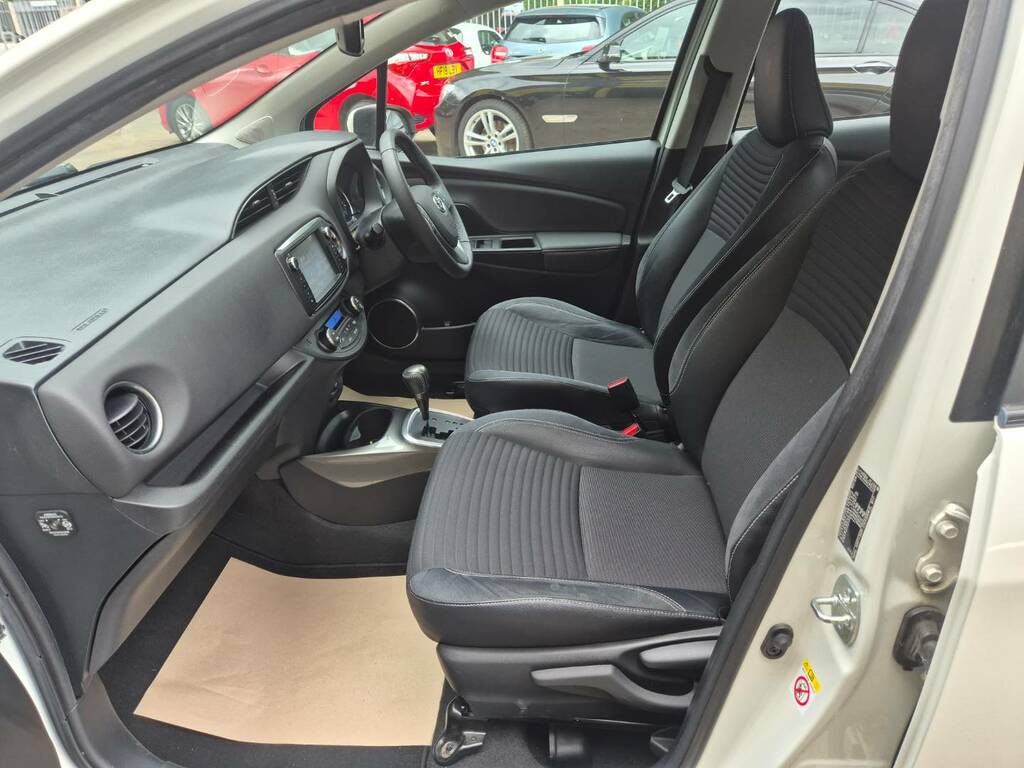 Toyota Yaris Icon Blue #34