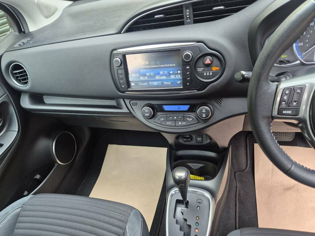 Toyota Yaris Icon Blue #18