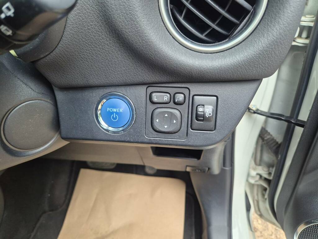 Toyota Yaris Icon Blue #17