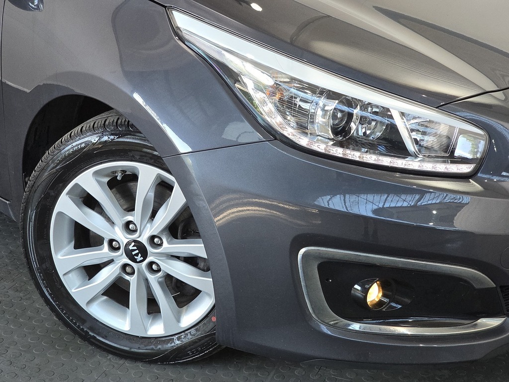 Kia Ceed 1.6L 2 Silver #10