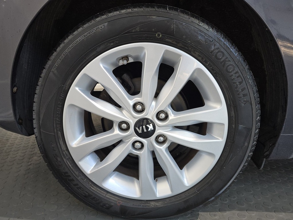 Kia Ceed 1.6L 2 Silver #71