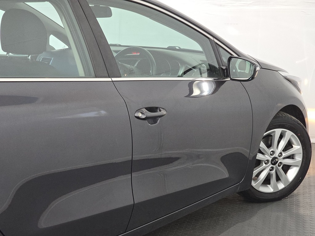 Kia Ceed 1.6L 2 Silver #37