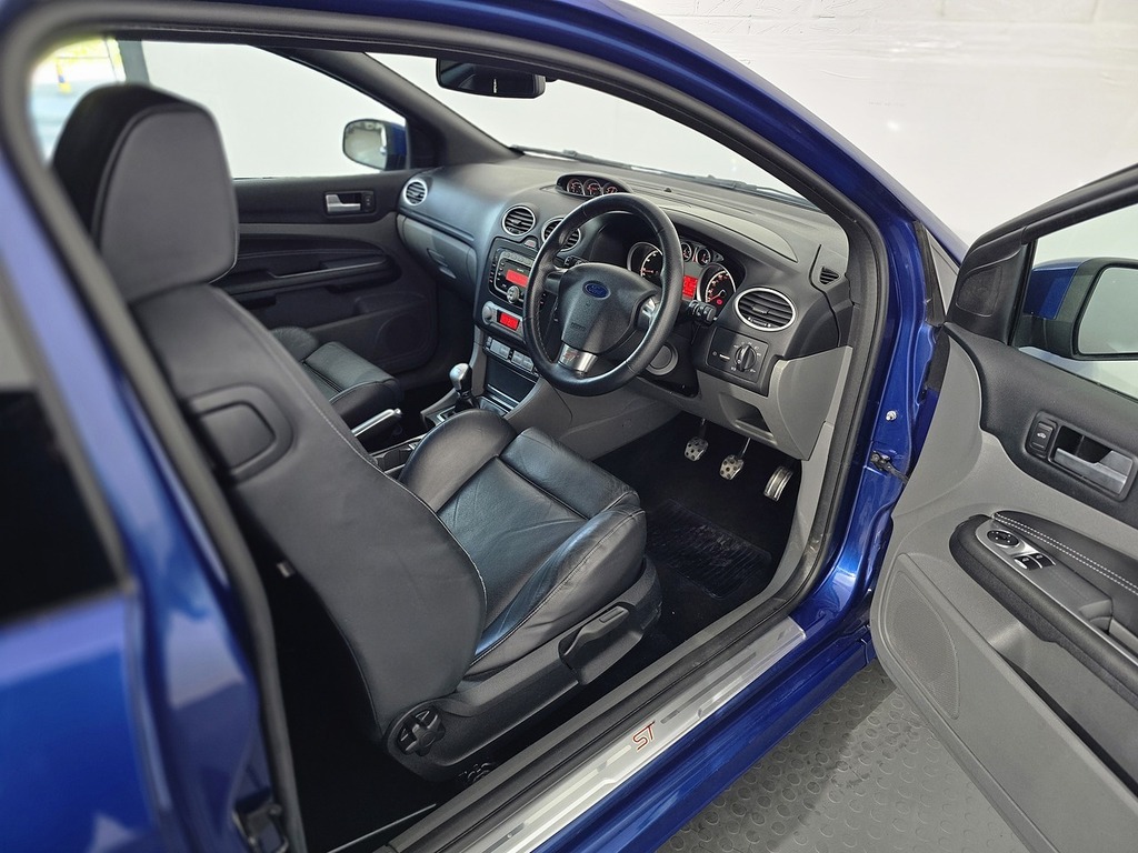 Ford Focus Grey #62