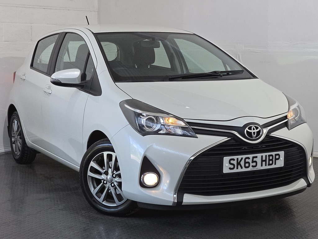 Toyota Yaris Dual Vvt-i Icon White