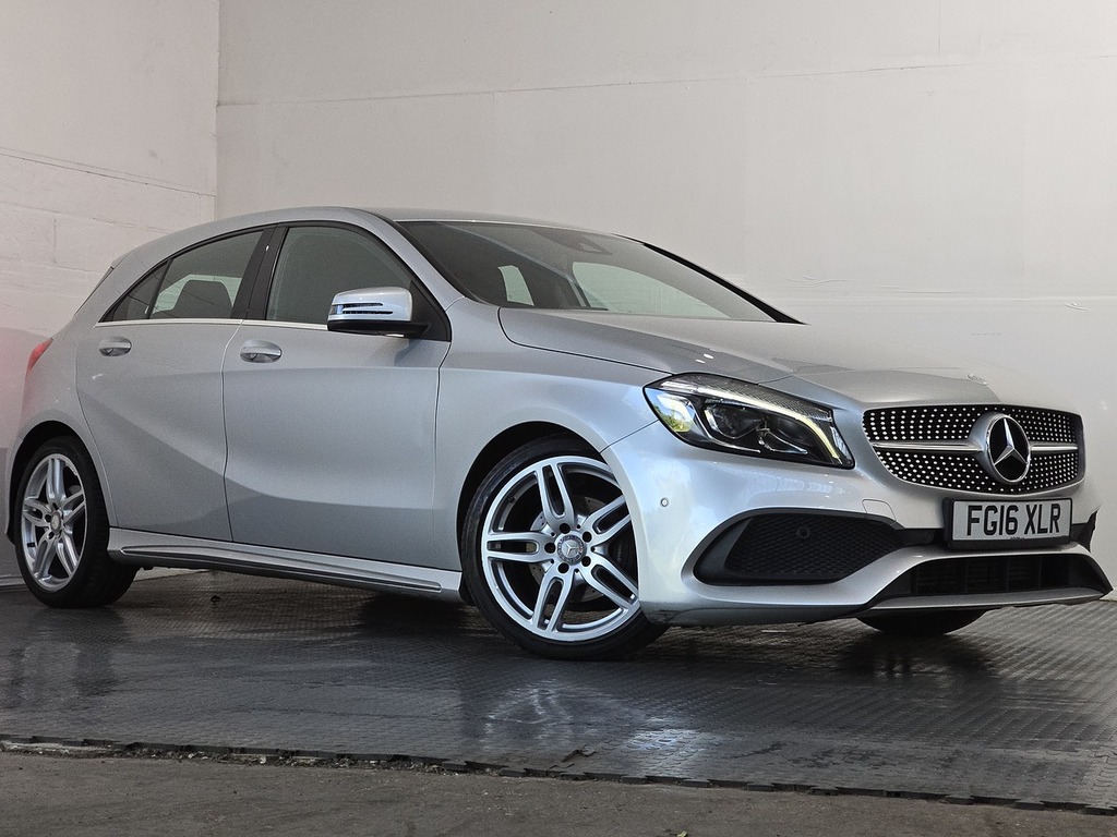 Mercedes-Benz A Class A180 Amg Line Silver #3