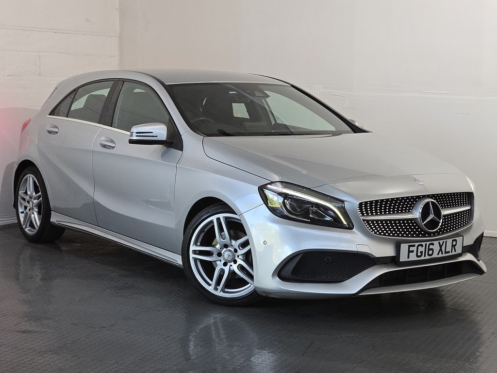 Mercedes-Benz A Class A180 Amg Line Silver #2