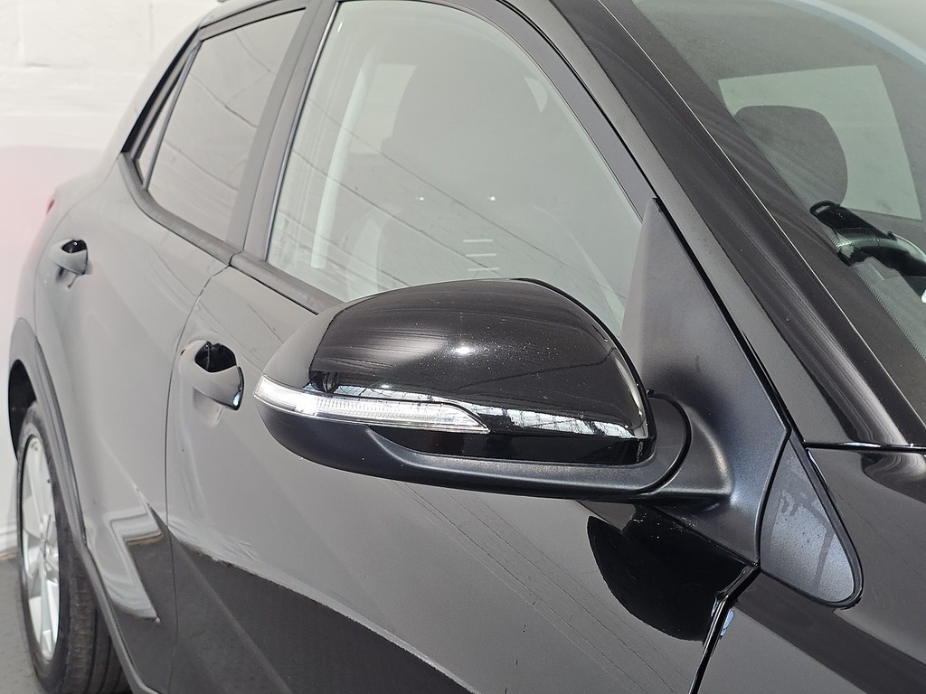 Kia Stonic Crdi 3 Black #6