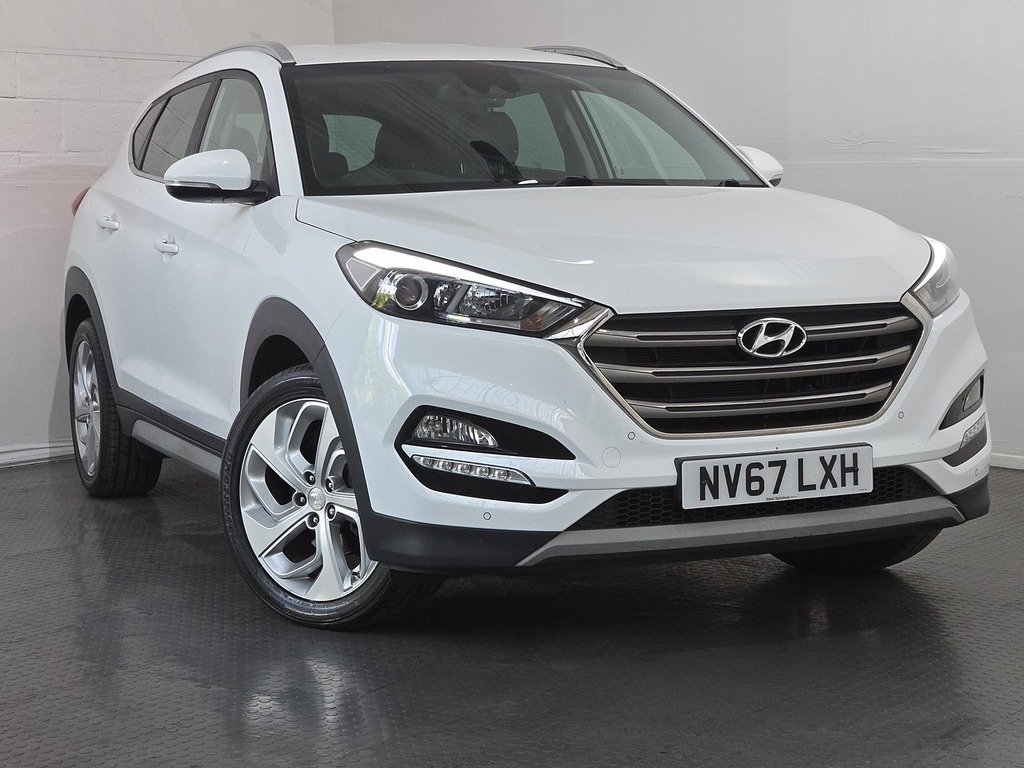 Hyundai Tucson T-gdi Sport Edition White #2
