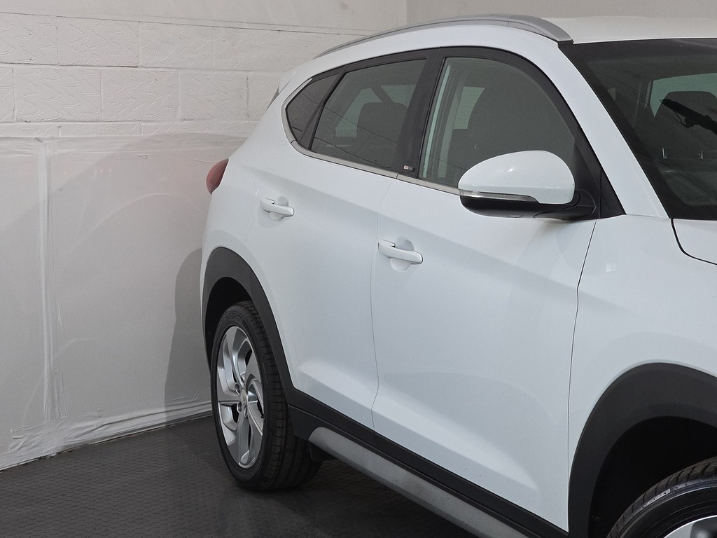 Hyundai Tucson T-gdi Sport Edition White #5