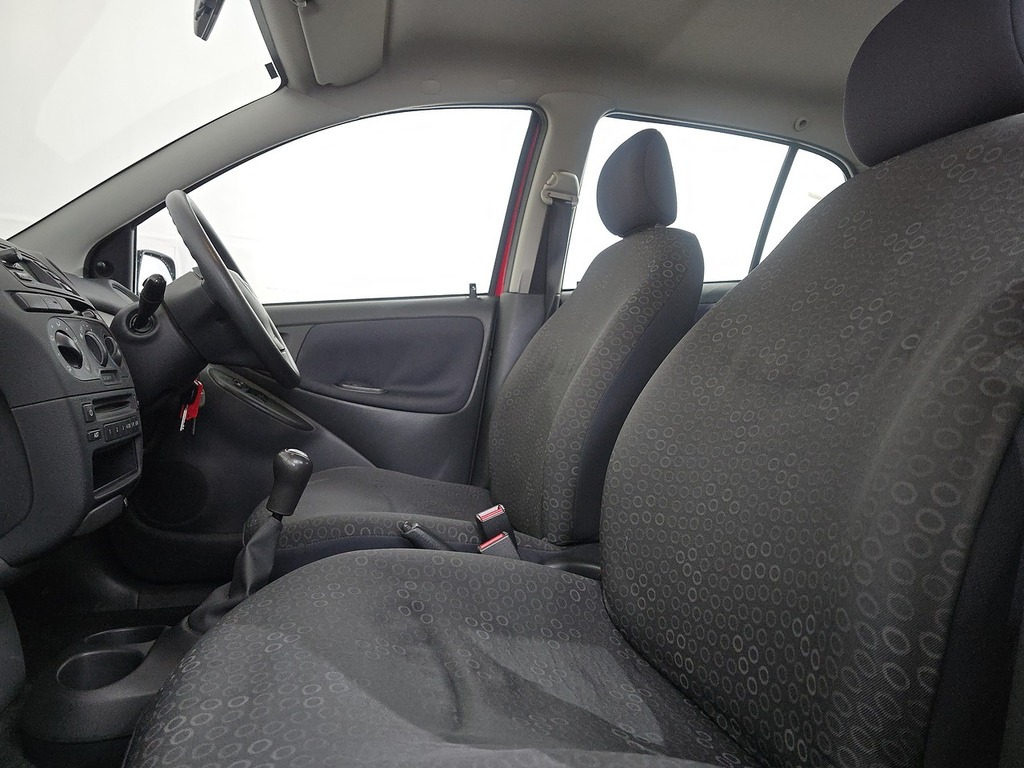 Toyota Yaris 1.0 T2 Multimode Silver #14